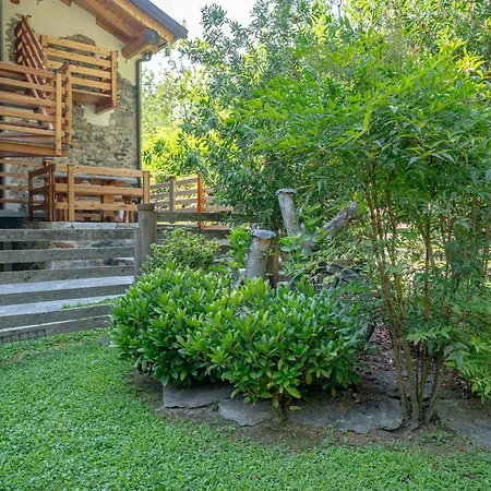 Holiday home Adele *