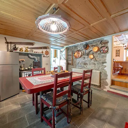 Adele Holiday home *