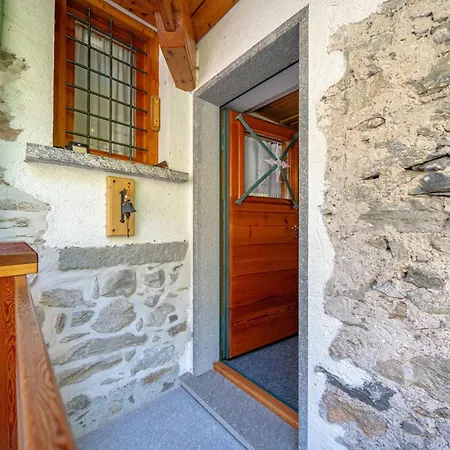 Adele Holiday home Novate Mezzola