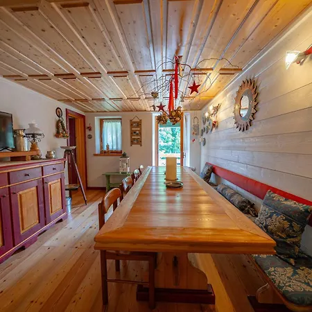 Holiday home Adele *