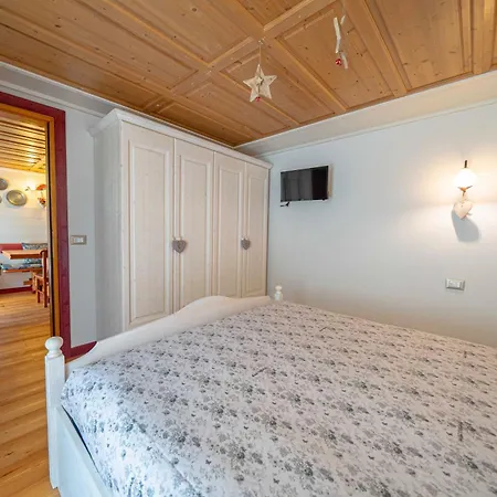 Adele Holiday home Novate Mezzola
